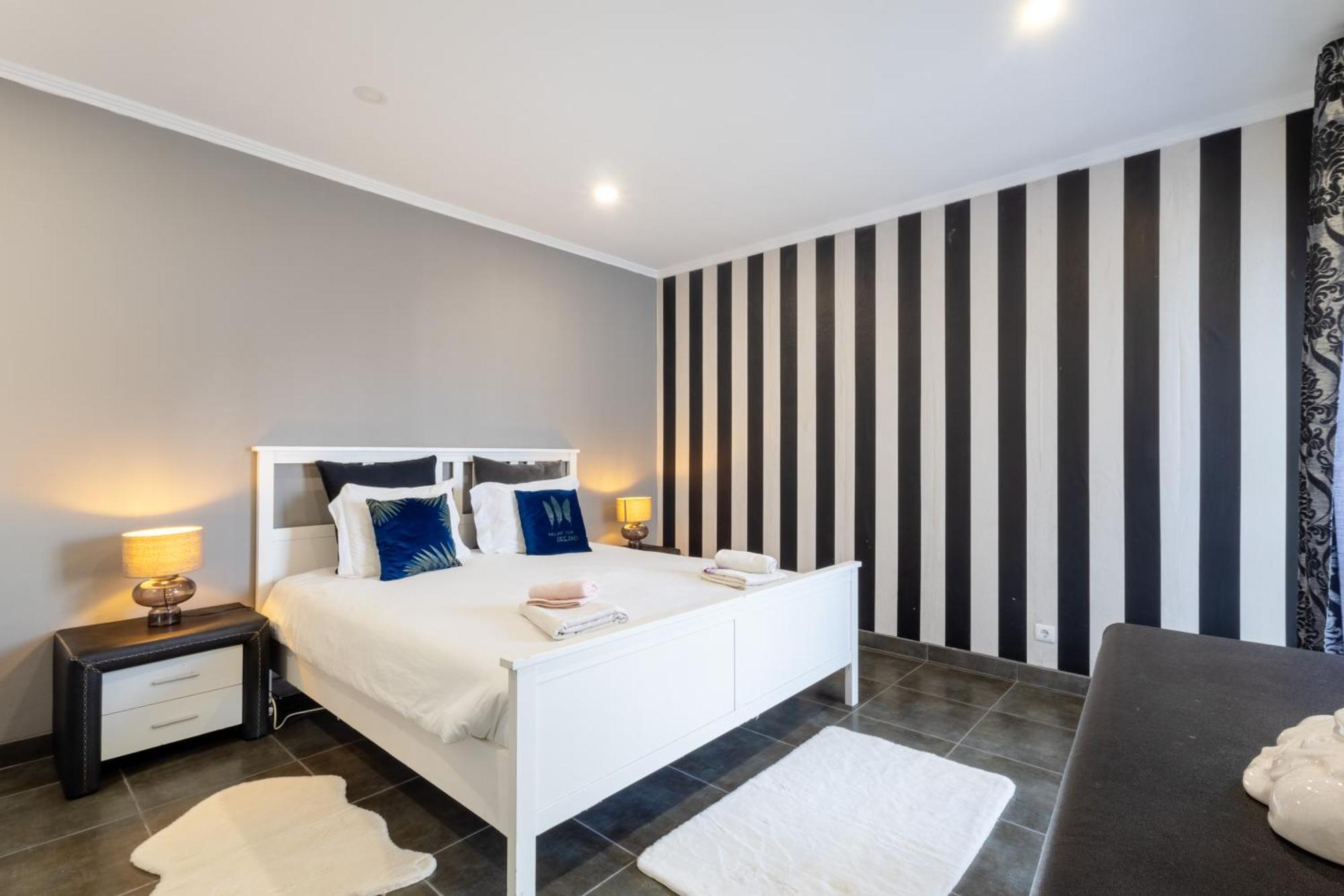 House4You Apartamento Moderno ลากอส ภายนอก รูปภาพ