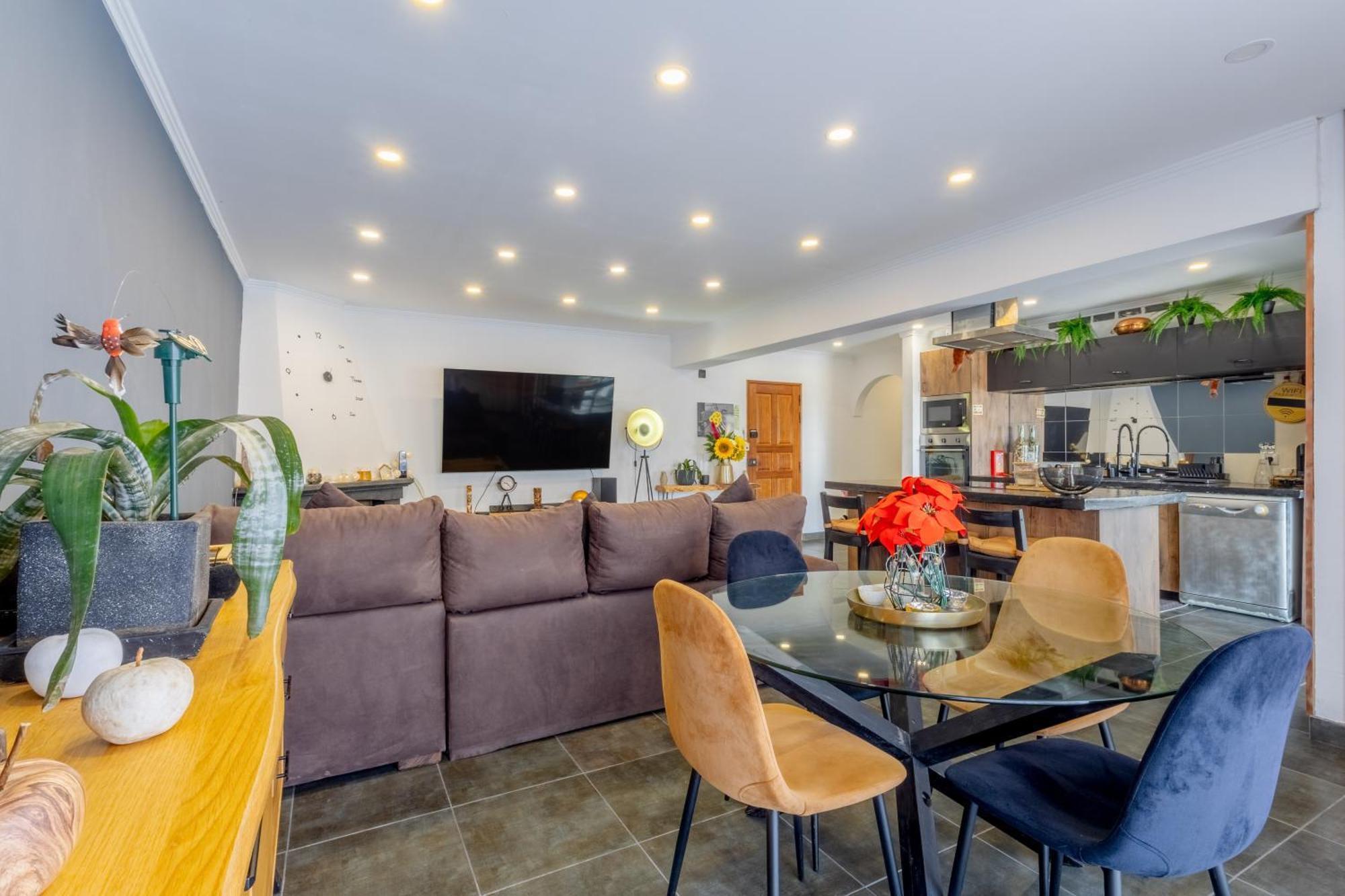 House4You Apartamento Moderno ลากอส ภายนอก รูปภาพ